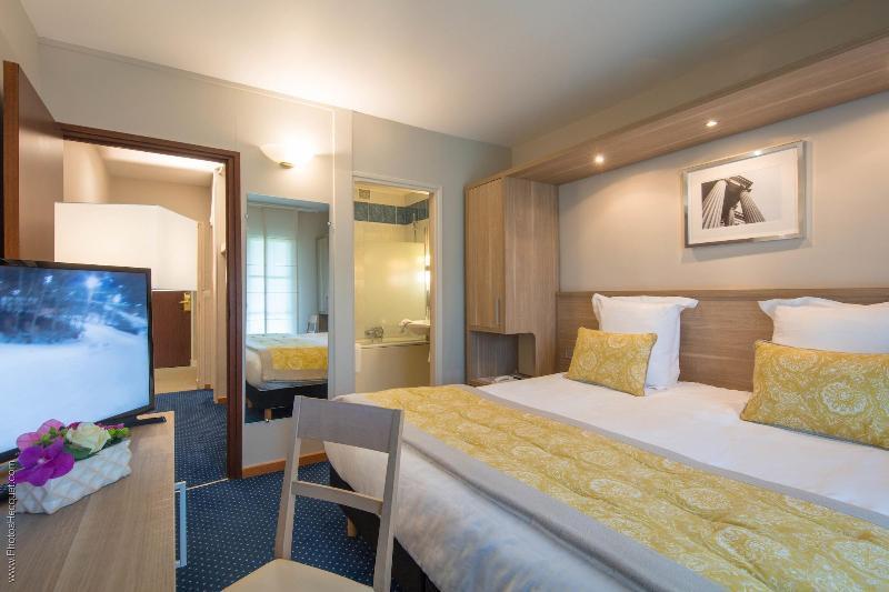 Logis Hotel & Restaurant - Lensotel Eksteriør bilde